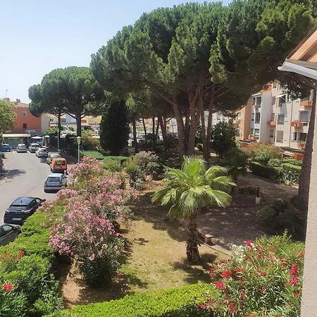 Cote Quai -t2 Vue Port Parking Prive Cap D'agde Centre * アグド
